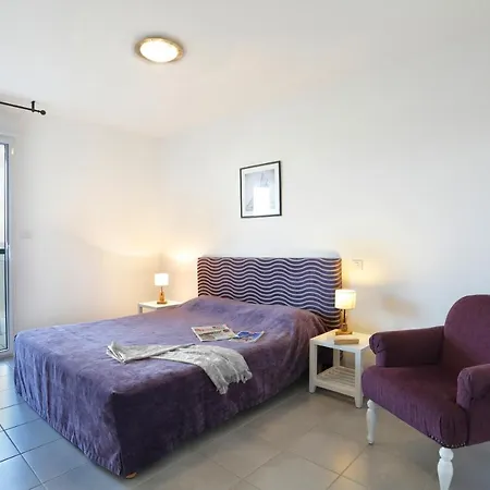 Ξενοδοχείο με διαμερίσματα Goelia L'estacade