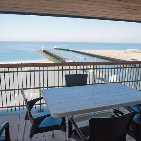 Ξενοδοχείο με διαμερίσματα Goelia L'estacade