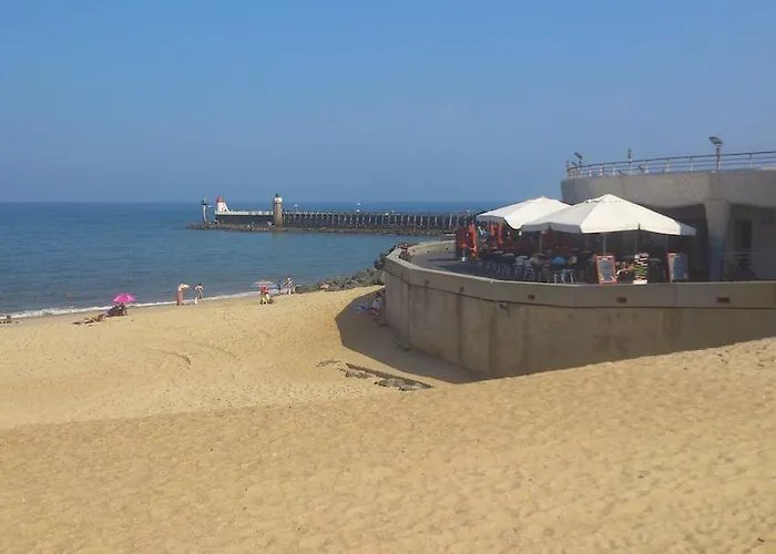 Goelia L'estacade 아파트호텔 카브레톤