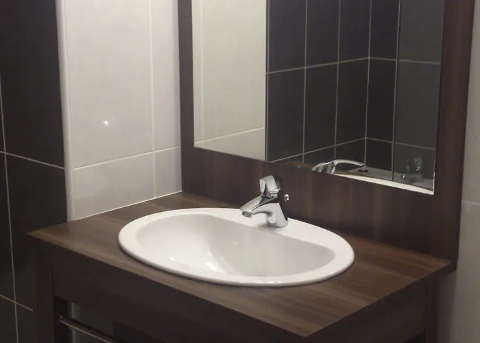 Goelia L'estacade 카브레톤